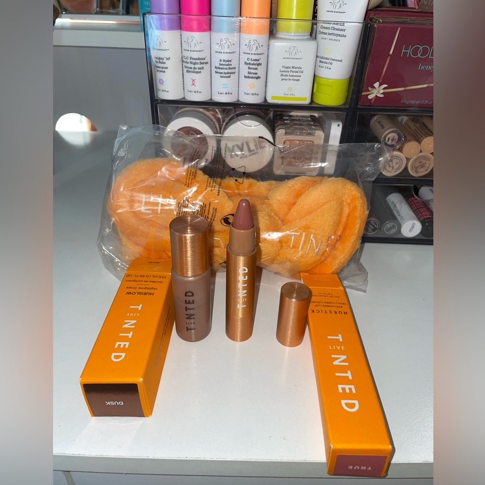 BUNDLE 🧡 - Picture 2 of 3